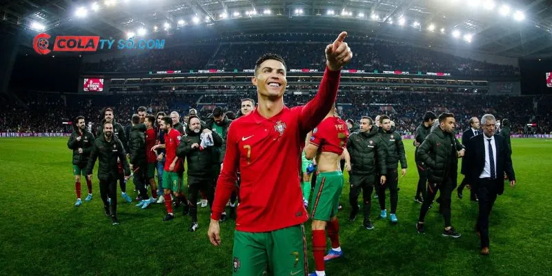 Tìm hiểu Cristiano Ronaldo giải nghệ chưa? 